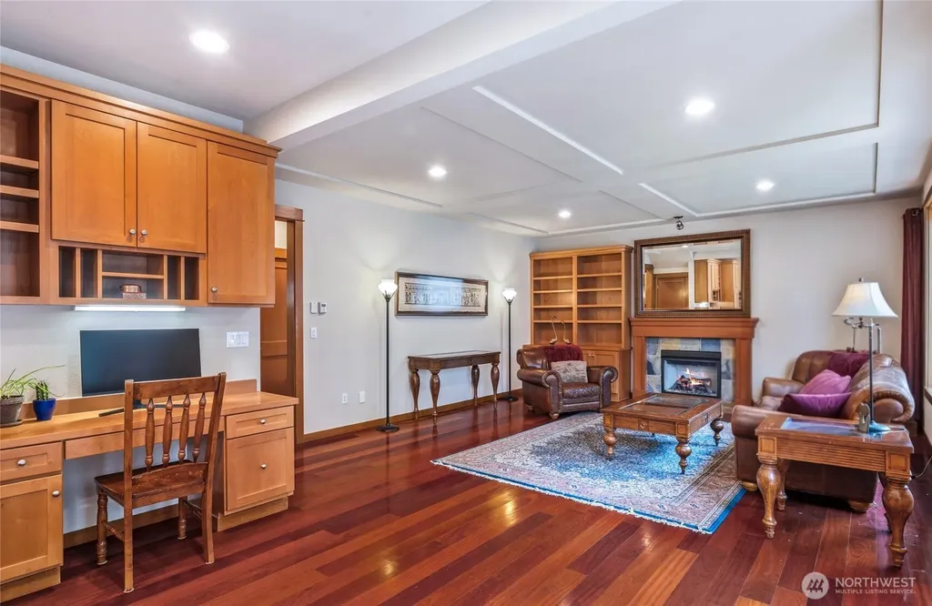24502 NE 27th Place Sammamish WA 98074