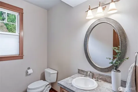 24502 NE 27th Place Sammamish WA 98074
