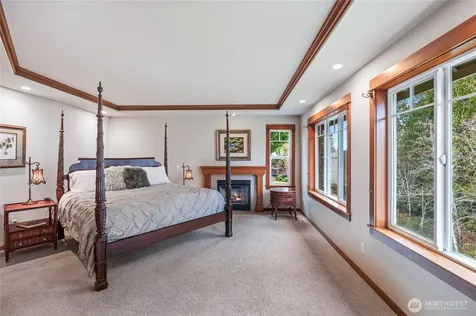 24502 NE 27th Place Sammamish WA 98074