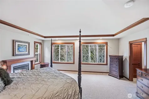 24502 NE 27th Place Sammamish WA 98074