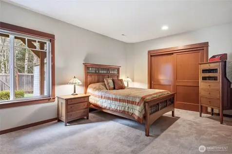 24502 NE 27th Place Sammamish WA 98074