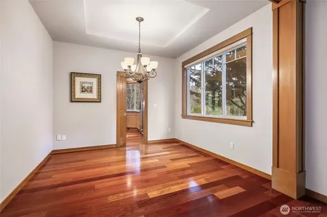 24502 NE 27th Place Sammamish WA 98074