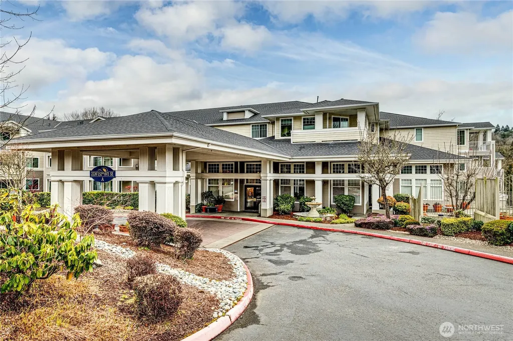 2220 132nd Avenue SE Bellevue WA 98005