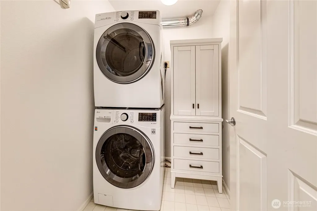 2220 132nd Avenue SE Bellevue WA 98005