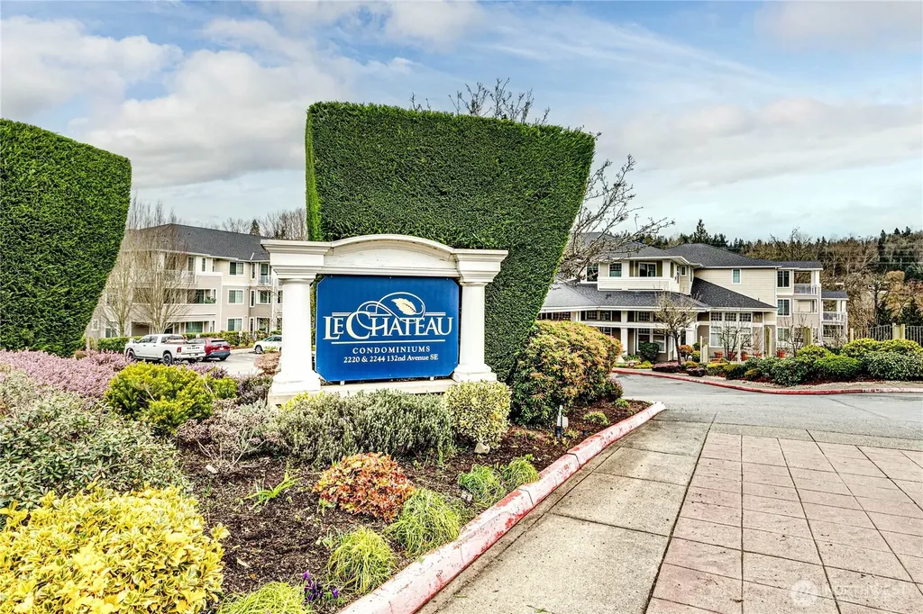 2220 132nd Avenue SE Bellevue WA 98005