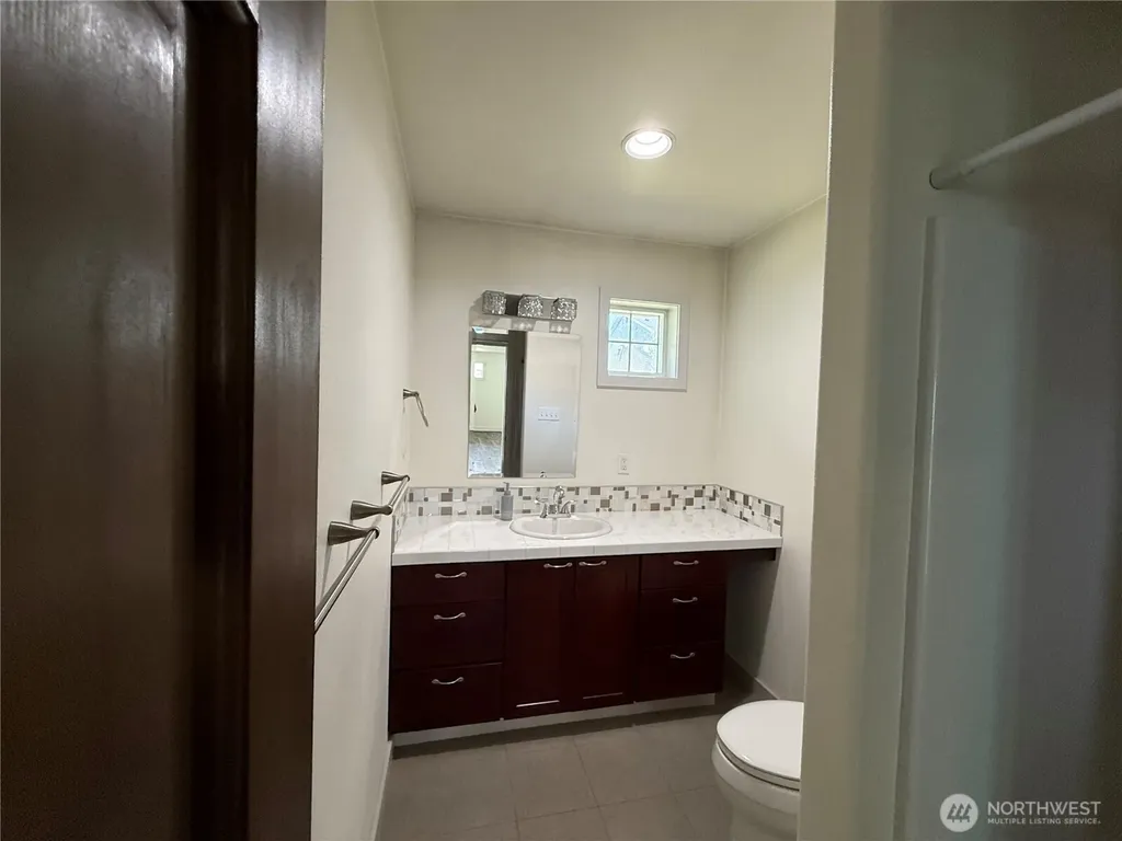 1401 N Ocean Beach Boulevard Long Beach WA 98631