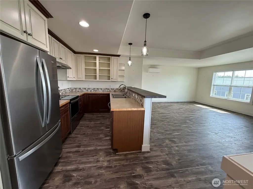 1401 N Ocean Beach Boulevard Long Beach WA 98631