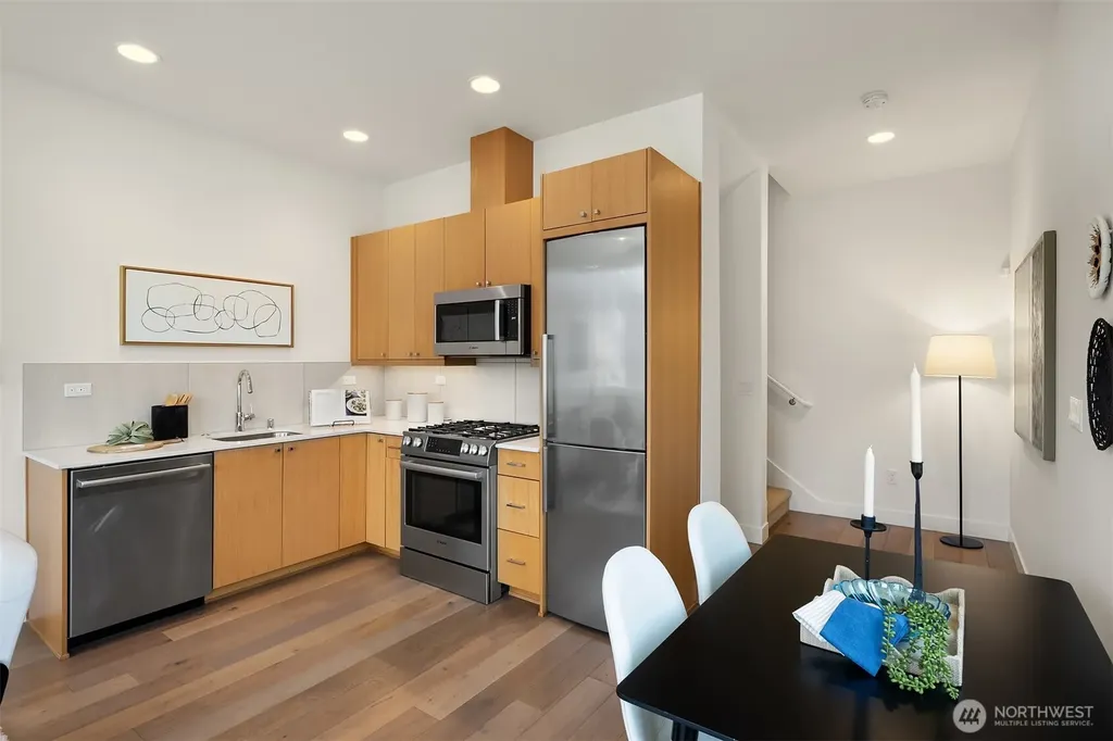 119 18th Avenue E Seattle WA 98122