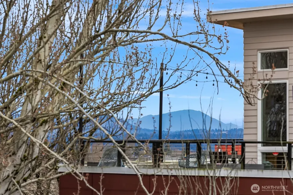119 18th Avenue E Seattle WA 98122