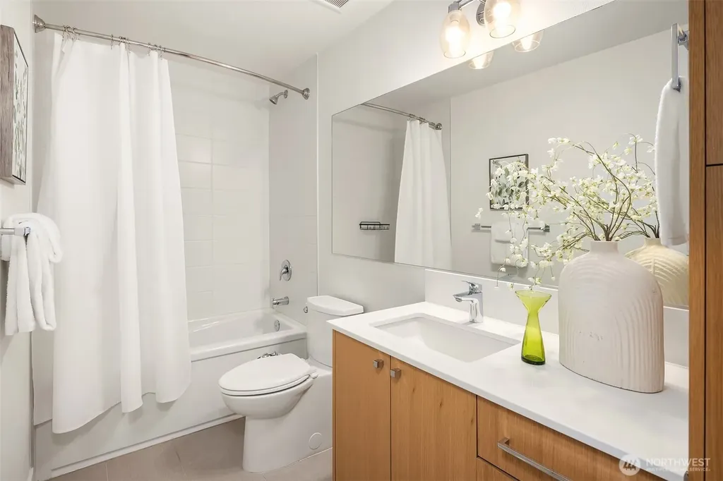 119 18th Avenue E Seattle WA 98122