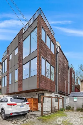 119 18th Avenue E Seattle WA 98122