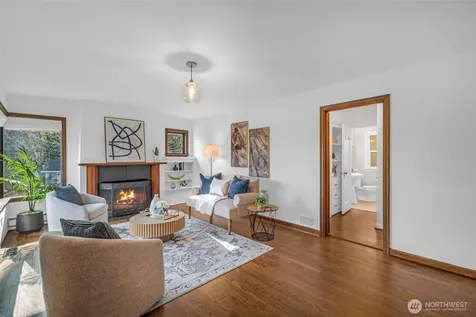 2301 Delmar Drive E Seattle WA 98102