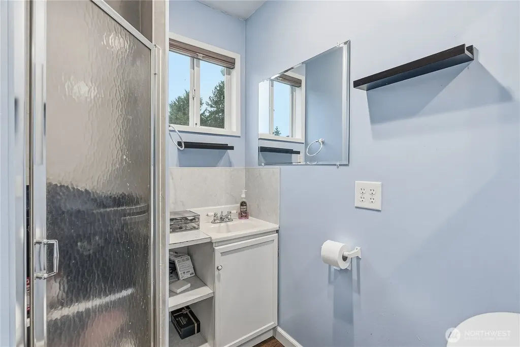 2201 Holcomb Loop Road Kelso WA 98626