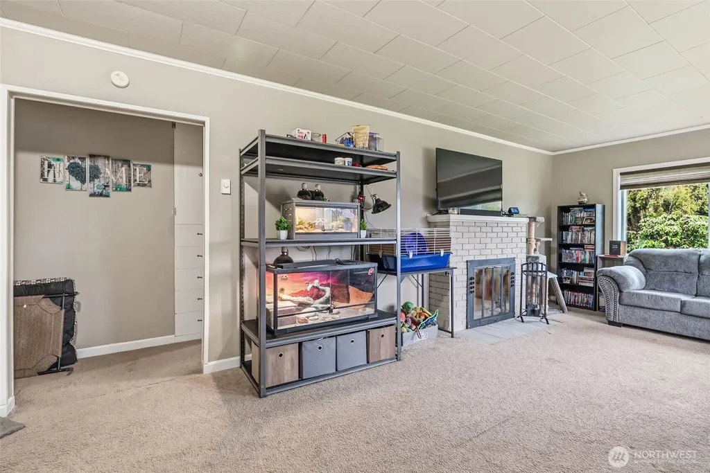 2201 Holcomb Loop Road Kelso WA 98626