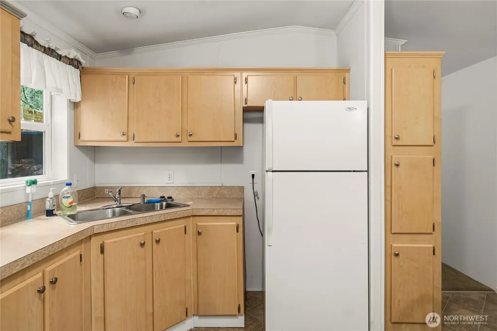 56514 383rd Avenue Ct E Ashford WA 98304