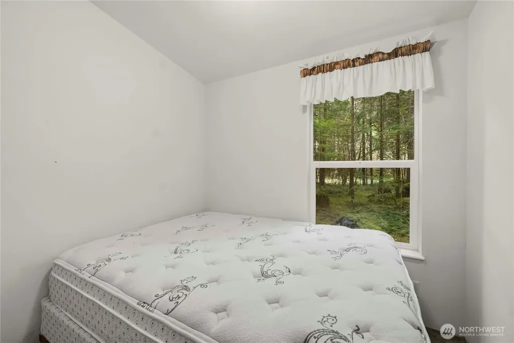 56514 383rd Avenue Ct E Ashford WA 98304