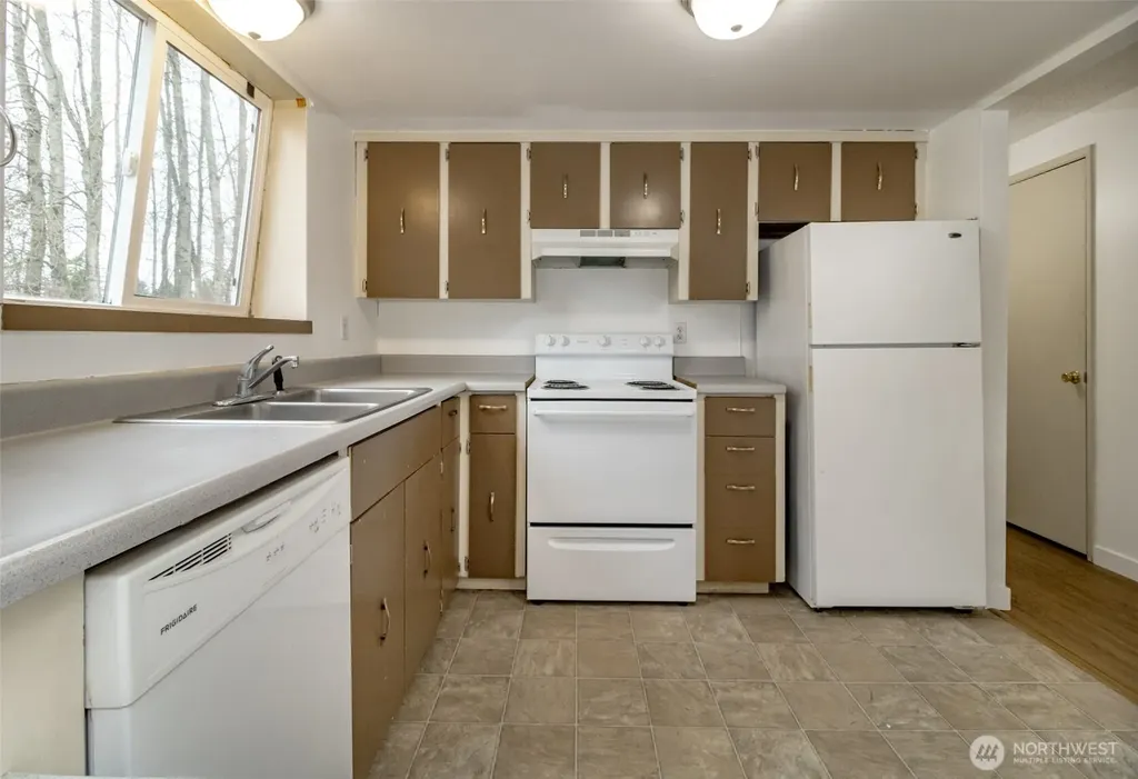 13314 86th Avenue E Puyallup WA 98373