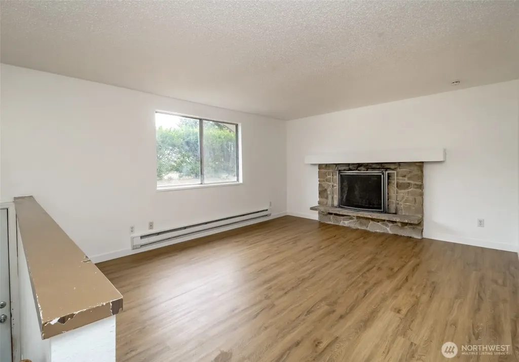 13314 86th Avenue E Puyallup WA 98373