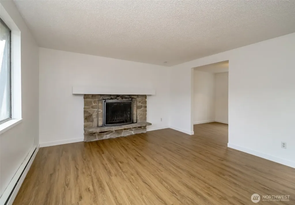 13314 86th Avenue E Puyallup WA 98373