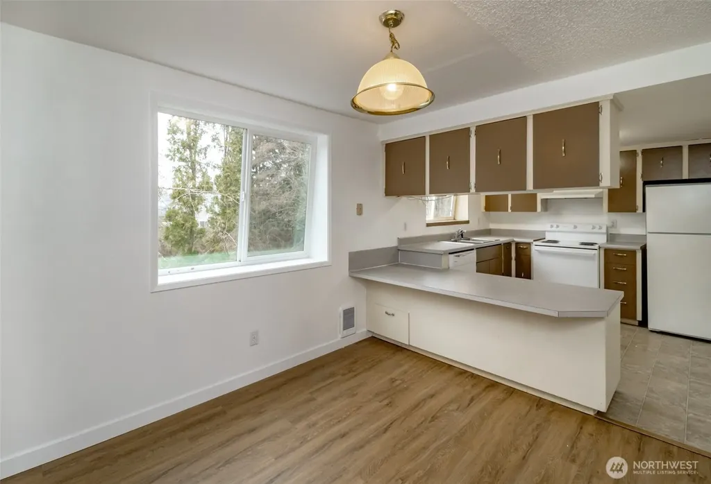13314 86th Avenue E Puyallup WA 98373