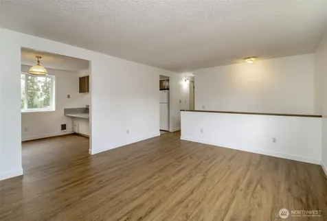 13314 86th Avenue E Puyallup WA 98373