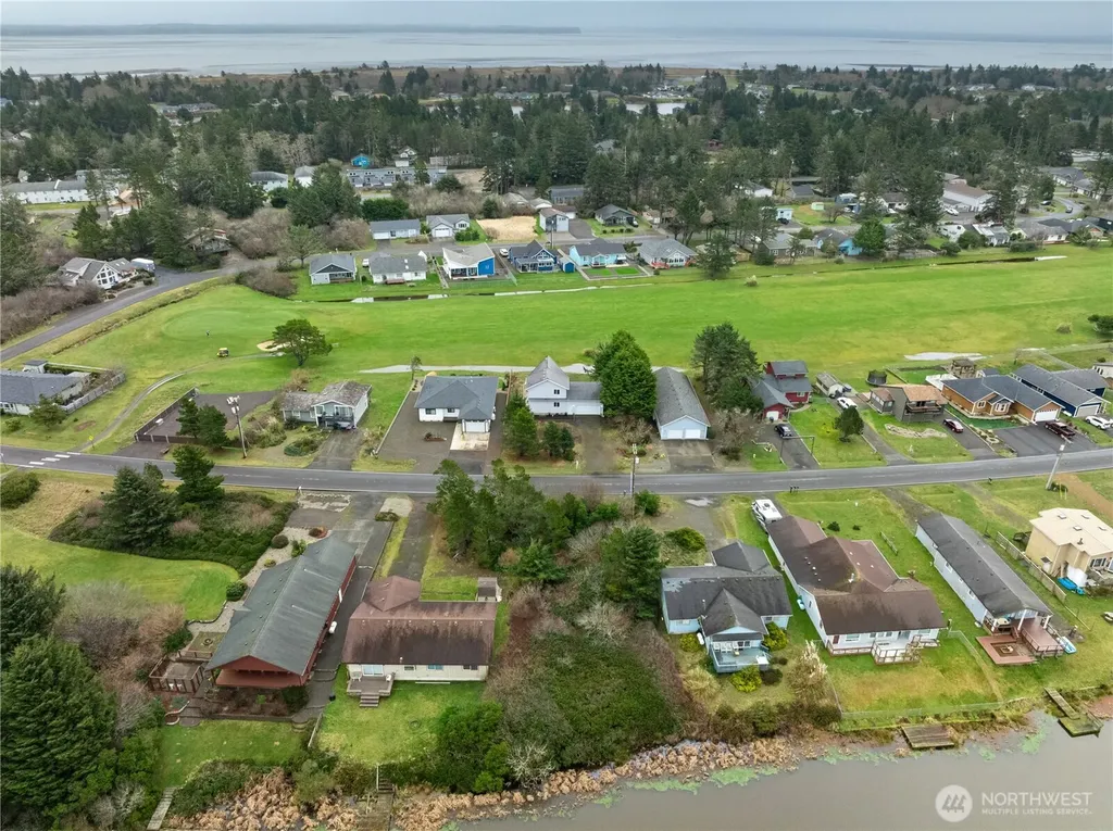 569 Canal Drive NE Ocean Shores WA 98569