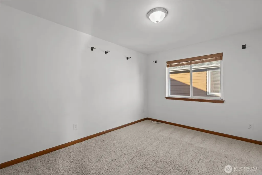4322 25th Street SE Puyallup WA 98374