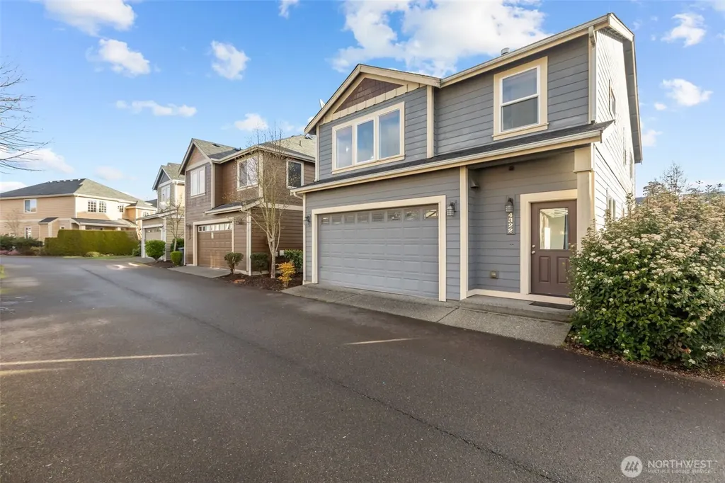 4322 25th Street SE Puyallup WA 98374