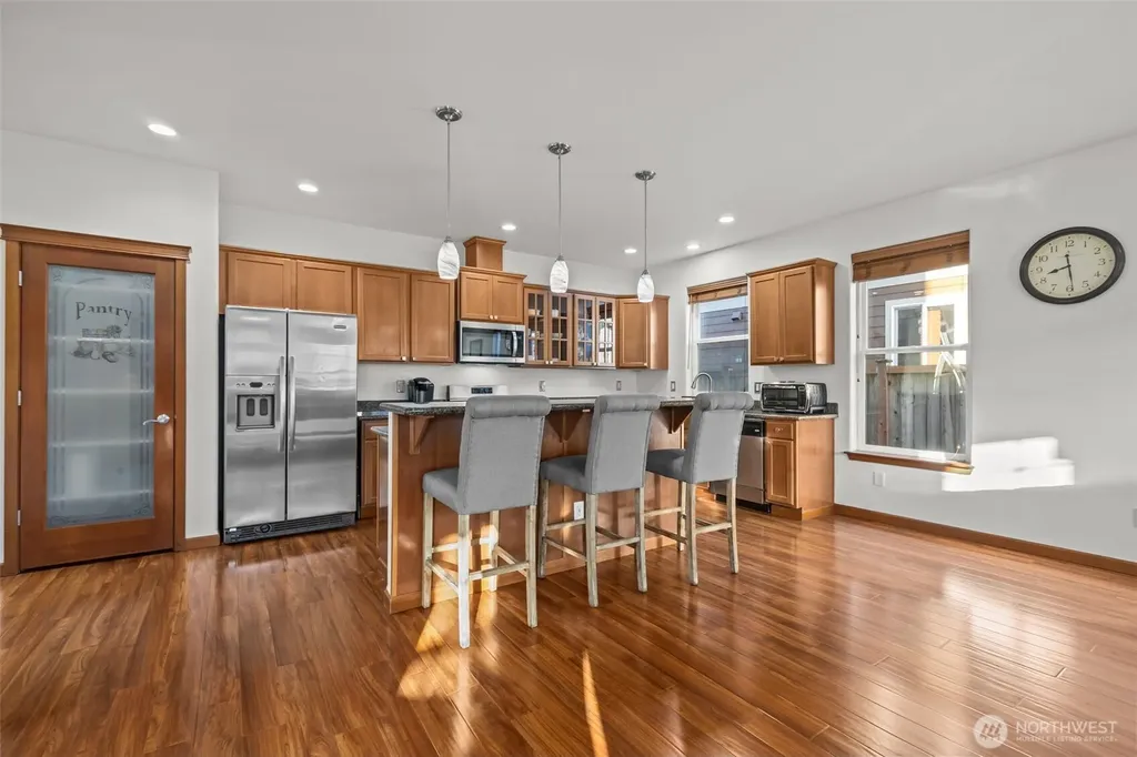 4322 25th Street SE Puyallup WA 98374