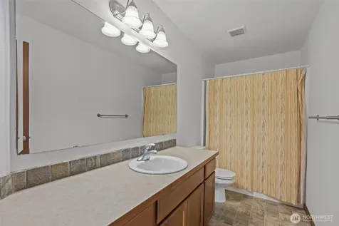 4322 25th Street SE Puyallup WA 98374