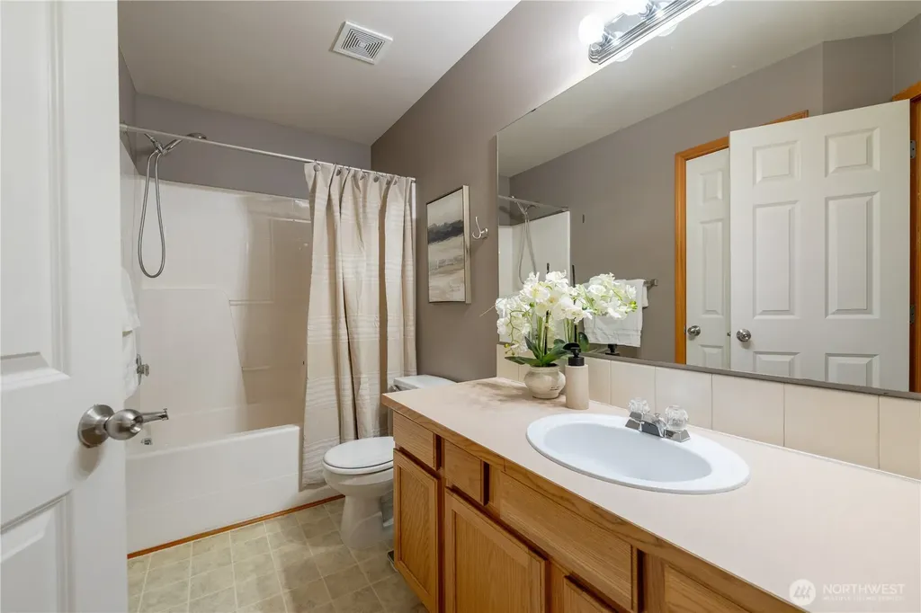 10025 2nd Place SE Lake Stevens WA 98258