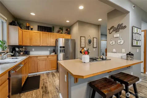 10025 2nd Place SE Lake Stevens WA 98258