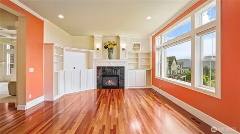 1511 25th Avenue NE Issaquah WA 98029