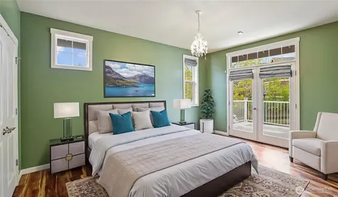 1511 25th Avenue NE Issaquah WA 98029
