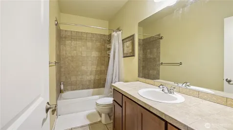 1511 25th Avenue NE Issaquah WA 98029