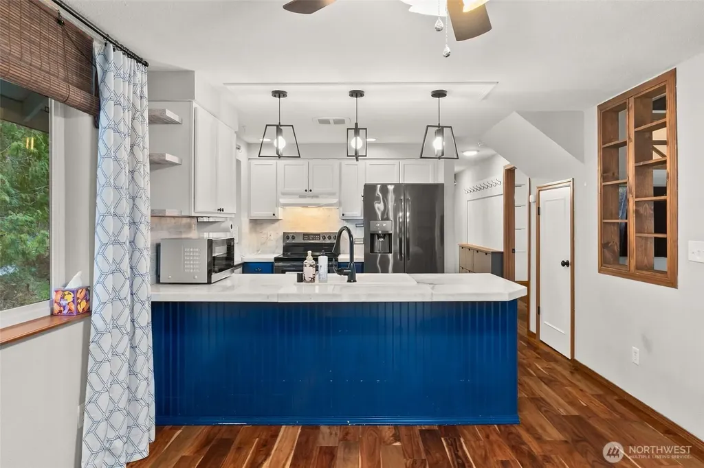 2832 Fishtrap Loop NE Olympia WA 98506