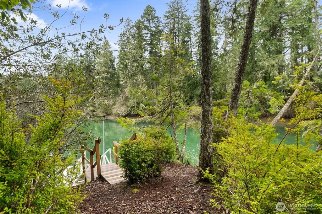 2832 Fishtrap Loop NE Olympia WA 98506