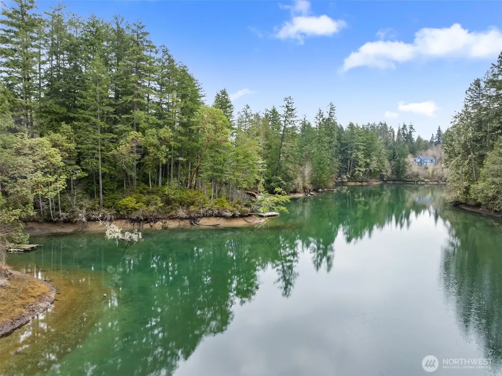 2832 Fishtrap Loop NE Olympia WA 98506