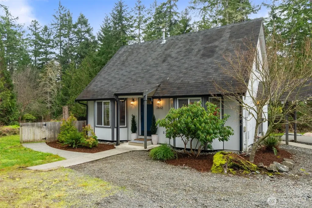 2832 Fishtrap Loop NE Olympia WA 98506