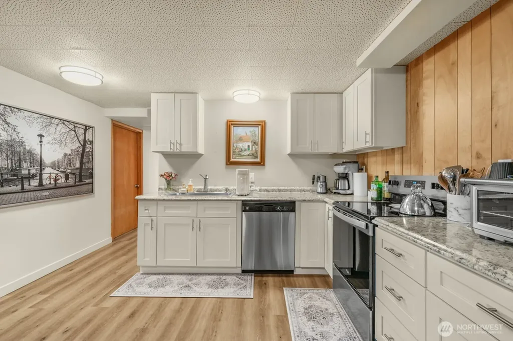 6904 NE 70th Street Vancouver WA 98661