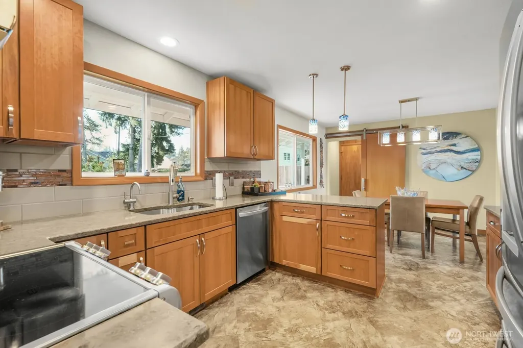 6904 NE 70th Street Vancouver WA 98661