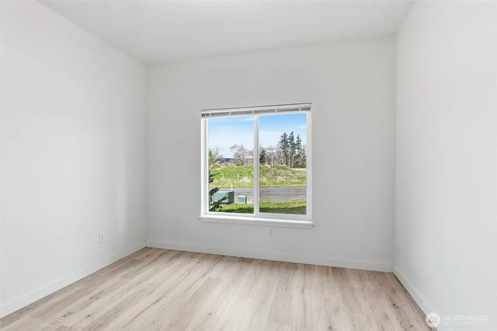 9 Anchor Way Cathlamet WA 98612