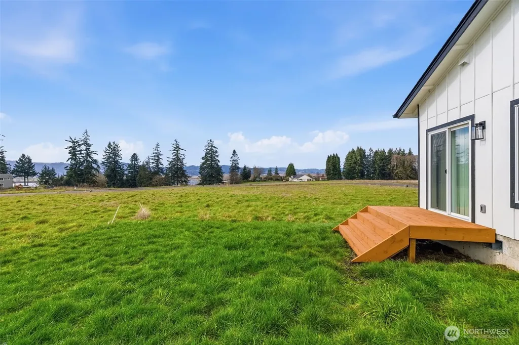 9 Anchor Way Cathlamet WA 98612