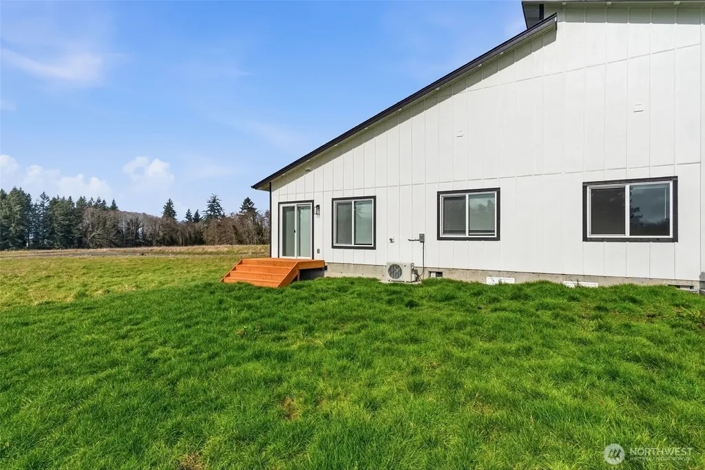 9 Anchor Way Cathlamet WA 98612