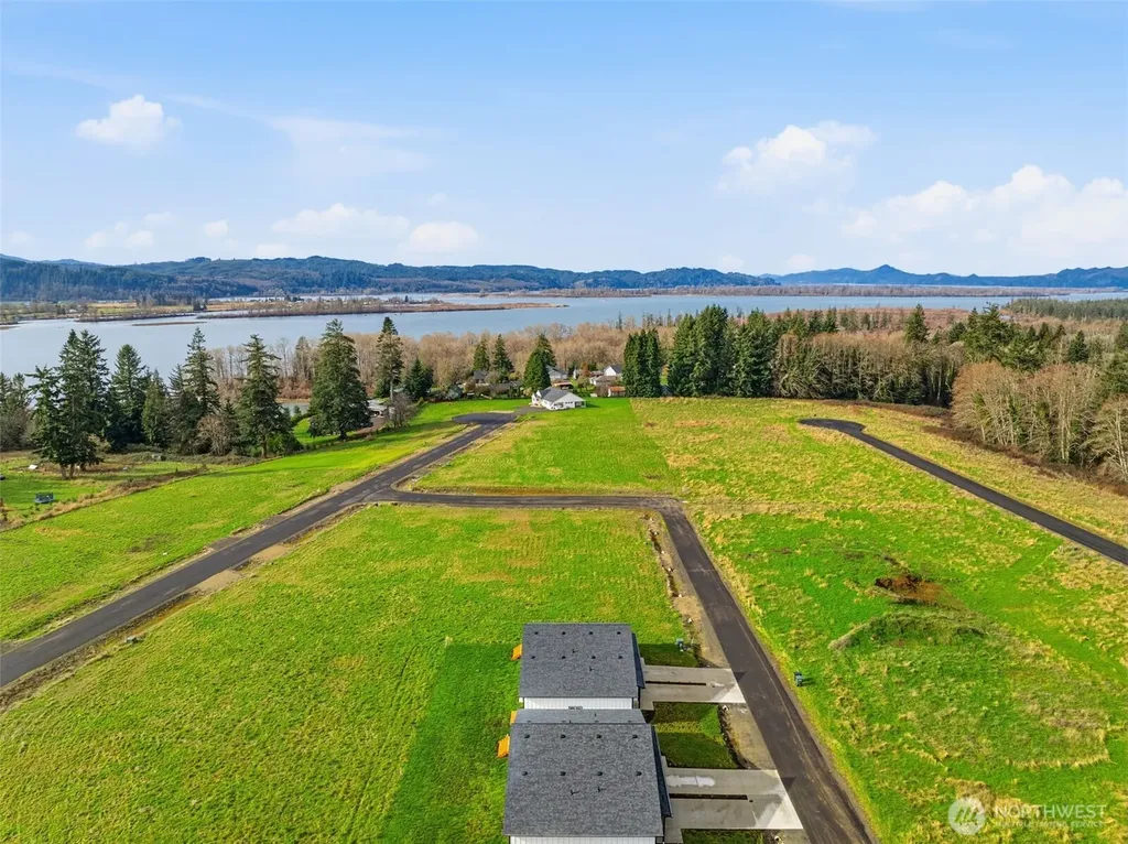 9 Anchor Way Cathlamet WA 98612