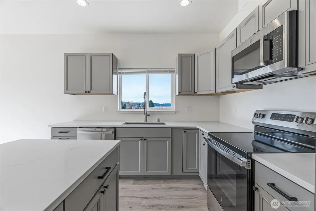9 Anchor Way Cathlamet WA 98612