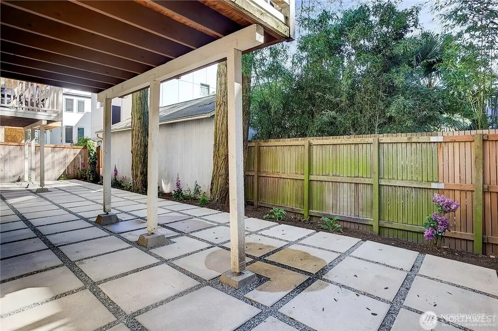 2357 NW 65th Seattle WA 98117