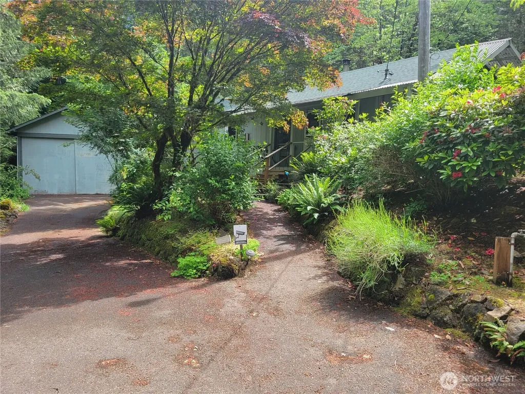 10 Creek Court Brinnon WA 98320