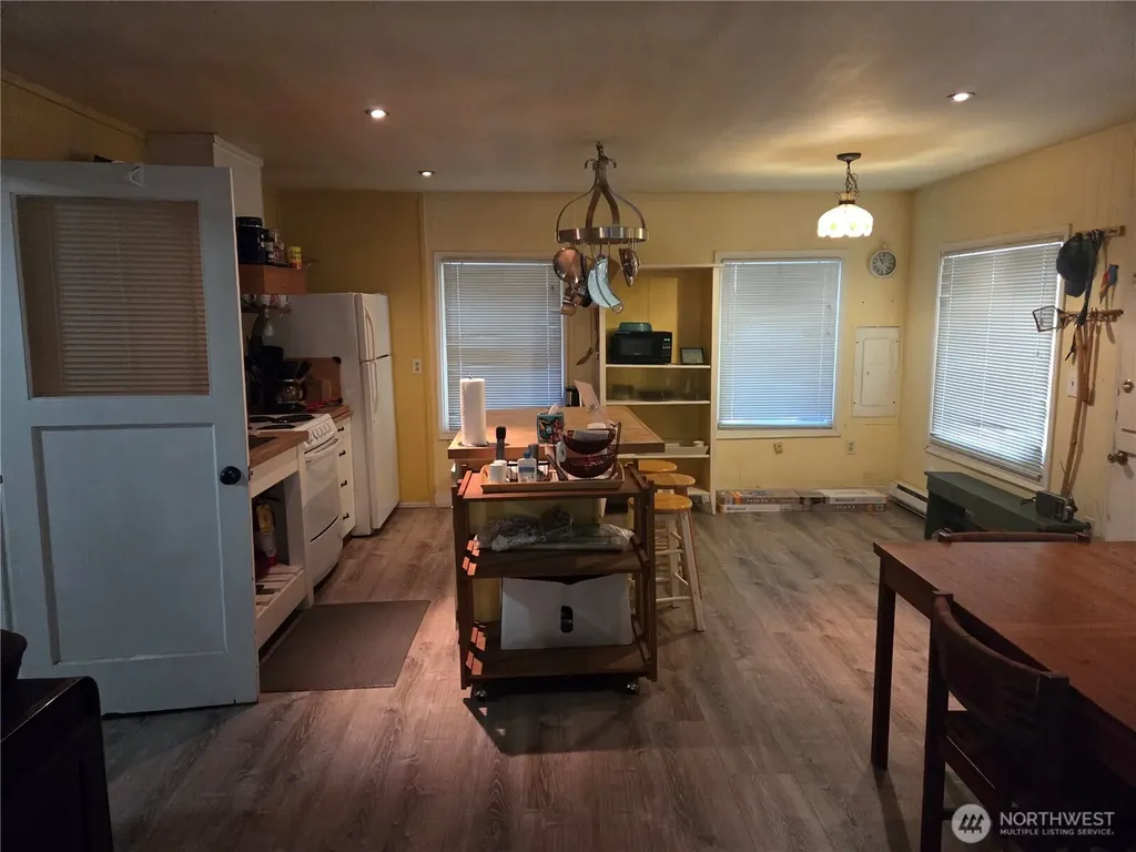 10 Creek Court Brinnon WA 98320