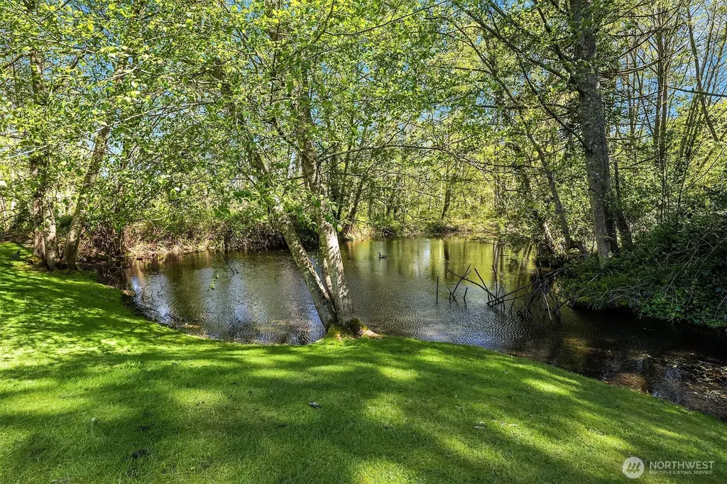 13364 Bridgestone Court NE Bainbridge Island WA 98110
